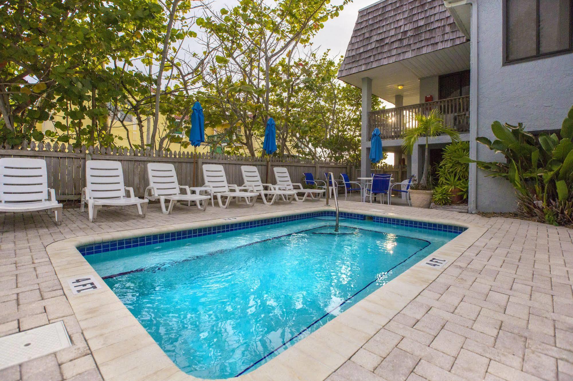 Sabal Palms Inn St. Pete Beach Ngoại thất bức ảnh