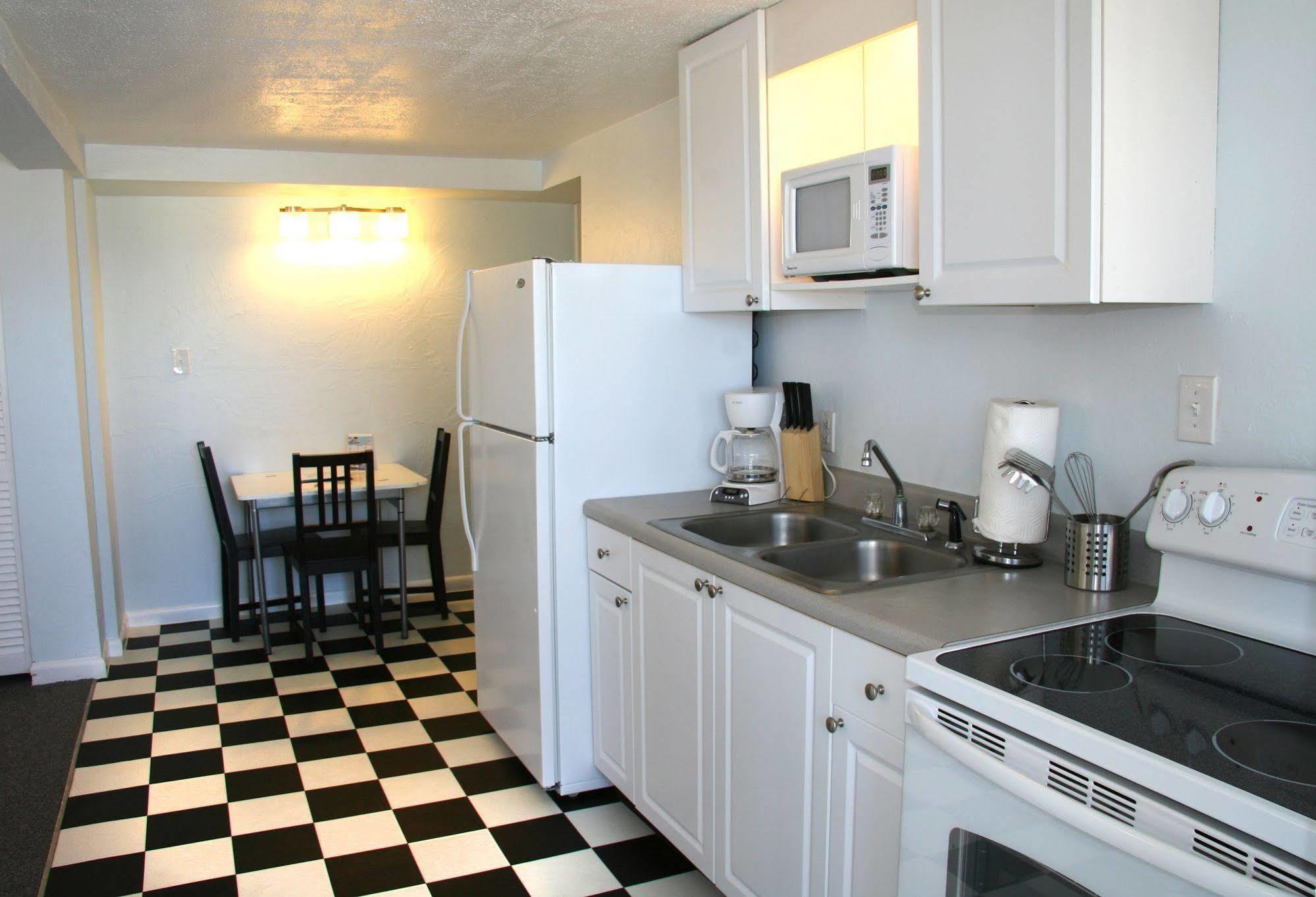 Sabal Palms Inn St. Pete Beach Ngoại thất bức ảnh