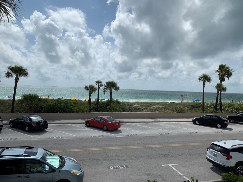 Sabal Palms Inn St. Pete Beach Ngoại thất bức ảnh