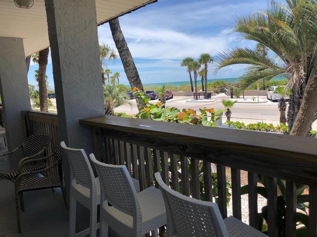 Sabal Palms Inn St. Pete Beach Ngoại thất bức ảnh